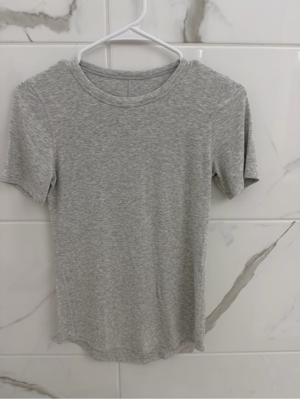 lululemon athletica Light Gray Short Sleeve Crew Tee